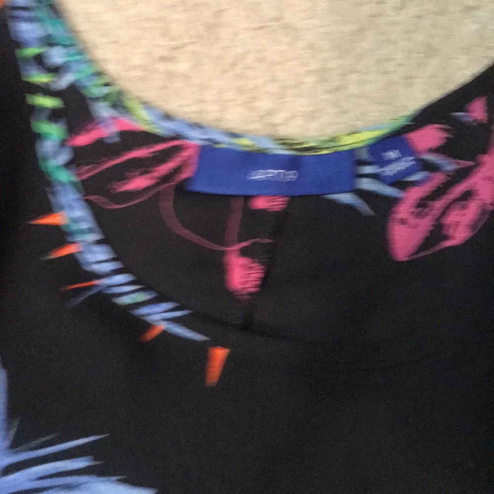 Tank - Picture 2 of 2